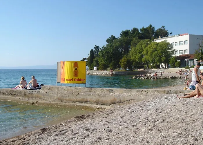 With Parking Space - Krk - 25074 Apartamento Malinska